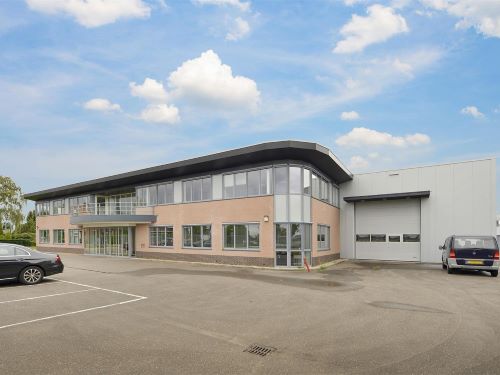 1761035757886280.jpg 新闻稿2.jpg压缩.jpg